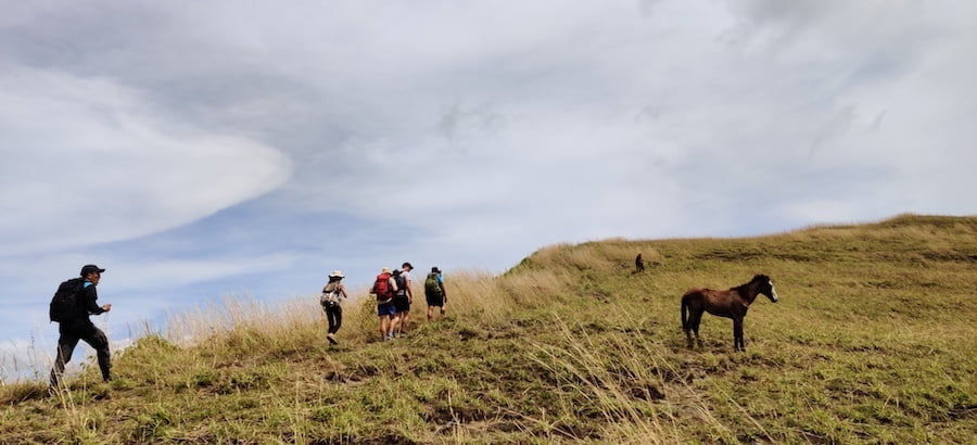 Hiking to Navala